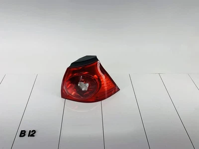 06-09 VOLKSWAGEN GTI LUZ TRASERA DERECHA EXTERIOR LUZ TRASERA FRENO FRENO OEM Foto 1 de 4