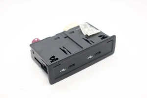 2019 - 2025 MERCEDES SPRINTER 2500 W907 DUAL USB CHARGING PORT OEM A2478204002 - Bild 1 von 12