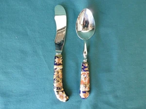 Antik Royal Crown Derby Imari Bone China England Butterstreuer Messer & Löffel - Bild 1 von 8