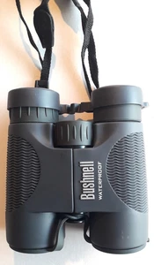 Bushnell H2O Waterproof 10x42 FOV 305FT Binoculars. Excellent, used, with case - Picture 1 of 10