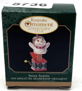 Hallmark Keepsake Ornament 1999 Snowy Surprise Miniature Membership Ornament - Picture 1 of 4