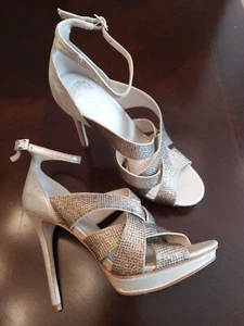 NEW! VINCE CAMUTO GRIMES SPARKLING STRAPPY ANKLE STRAP OPEN TOE HEELS SIZE 6.5M - Picture 1 of 9