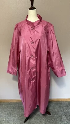 Vintage 1970’s The Totes Lightweight Pink Packable Raincoat Size 12 - Image 1 of 4