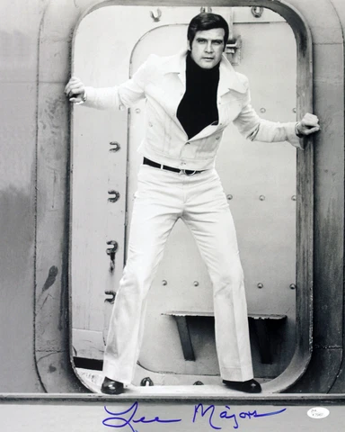1974-1978 Lee Majors Six Million Dollar Man Signed LE 16x20 B&W Photo (JSA) Cover