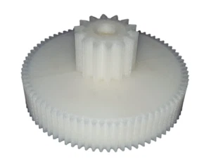 Ingranaggio gear in nylon per tritacarne con passapomodoro Zephir ZHC790 ZHC 790 - Foto 1 di 4