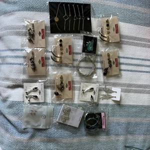 Lot Size 15pc Brand New Jewelry - Picture 1 of 8