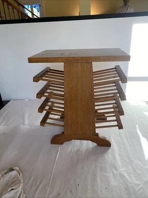 Mesa auxiliar/revista estilo Josef Frank vintage MCM de madera estilo Bucciarelli Foto 1 de 2