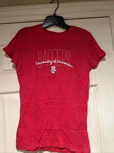 Womens Wisconsin Badgers Slimfit XL Red T-Shirt NWT - Picture 1 of 3