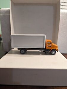 Yellow Freight Winross Truck 27' Straight Truck Delivery Van