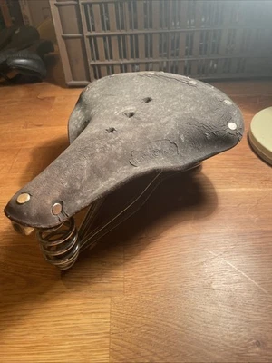 Brooks Saddle Vintage Bike - Photo 1/4