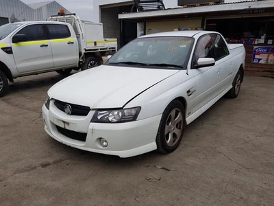 HOLDEN CREWMAN VZ 08/2004-09/2007 LEFT BUMPER FOGLAMP 2WD TYPE UTILITY - image 1 of 4