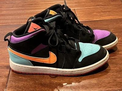 Nike 640734 083 Jordan 1 Black Purple Candy Kids 2.5 Y Athletic Sneaker Shoes - Image 1 of 4