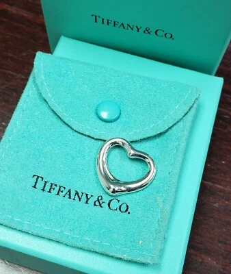 Colgante Tiffany & Co. Elsa Peretti Plata de Ley 925 Corazón Abierto 22x16MM 4.3g Foto 1 de 4