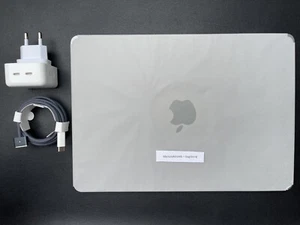 Apple MacBook Air 13 M2 16/256GB SSD Space Grau ohne OVP nicht aktiviert - Afbeelding 1 van 6