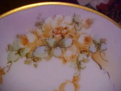 PLATO PINTADO A MANO con ROSAS DORADAS; FAVORITO, BAVARIA Foto 1 de 2