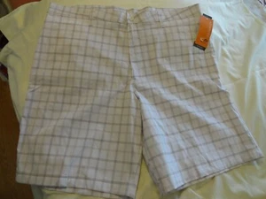 Pantalones cortos de golf para hombre Champion a cuadros blancos avanzados de alto rendimiento (40 x 9,5) nuevos con etiquetas - Imagen 1 de 2