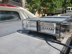 WHELEN 9M FREEDOM MATCHING MICRO BARS, OVERSIZE AND TOW - Picture 1 of 6