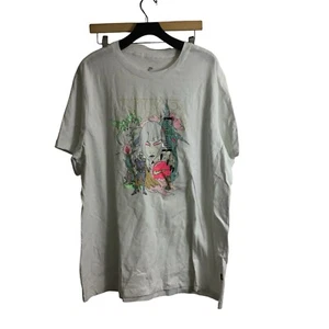 Nike FANTASY GRAPHIC SPORTSWEAR T-SHIRT - Herren XXL - DR7991 121 - Bild 1 von 2