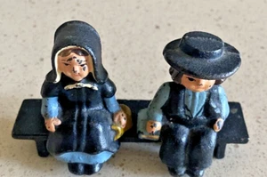 John Wright Cast Iron Amish Man And Lady Sitting On Bench Figurine Free Shipping - Picture 1 of 7
