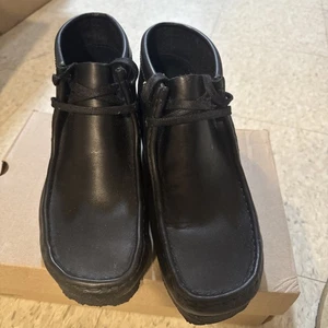 Clarks Wallabees Stiefel Herren Größe 9,5 Farbe schwarz - Bild 1 von 6