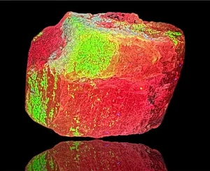 193 Karat gut terminiertes fluoreszierendes natürliches Skapolith Kristall & Hyalit Spray - Bild 1 von 9