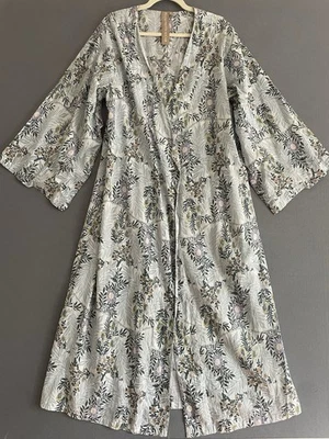 Plum Pretty Sugar Women XL Robe Long Cotton Floral Lightweight Spring Feminine - Image 1 of 4
