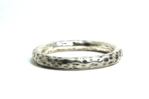 Vintage Silpada Sterling Silver Hammered Finish Bangle Bracelet - Picture 1 of 7