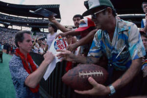Roger Staubach signing autograph AFC vs NFC competing in the 1- 1985 Old Photo 1