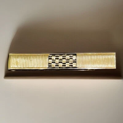 Clipe de barra de gravata 2-3/8" tom dourado e preto design multi textura vintage SWANK simples - Imagem 1 de 4