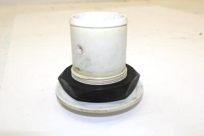 1999 Yamaha Waverunner Gp800 оригинальный горловина топливного бака GP7-U7833-00-00 JY8 - Изображение 1 из 4