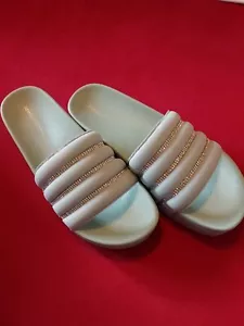 Ideal Shoes Damen Bade Schlappen Hausschuh Hohe Sohle 6 cm Gr. 40 Mintgrün - Bild 1 von 4