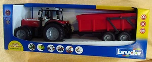 BRUDER 02045 TRATTORE MASSEY FERGUSON CON RIMORCHIO cod.18000 - Foto 1 di 1