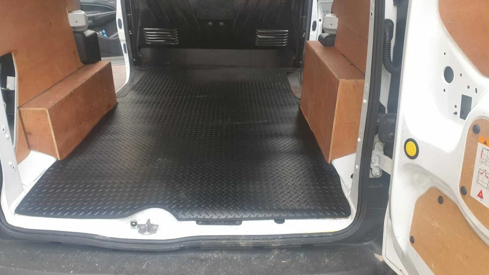 FORD TRANSIT CONNECT LWB 2014 Onwards TAILORED REAR RUBBER FLOOR MAT IN BLACK - Image 1 of 4