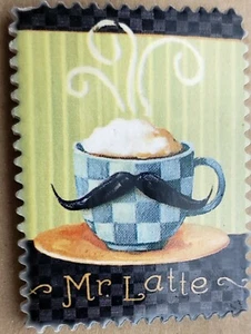 1 Calamita frigo in resina (2,5" x 3") TAZZA CAFFÈ CALDO CON BAFFI, MR. LATTE - Foto 1 di 3