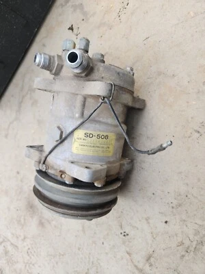 Mazda Rx7 12a 1980 rotativo usado compresor de aire acondicionado Sd-508 Foto 1 de 4