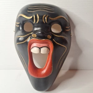 Hand Carved Bolognese Mask Hand Painted Red Black And Gold - Picture 1 of 10