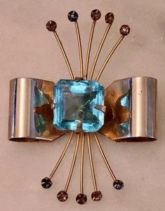 Vintage Pin Gold  Aqua Blue Paste Stone  Nicely Made 1950s Atomic Design - Picture 1 of 3