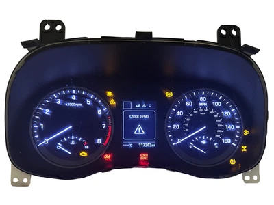 Cuadro de instrumentos velocímetro tablero Hyundai Tucson 2016 y 17 1,6 L 117.343 millas Foto 1 de 3