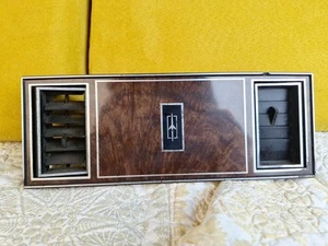 Oldsmobile Cutlass Supreme 78-88 Center Dash Vent Wood Trim Bezel Woodgrain - Picture 1 of 10
