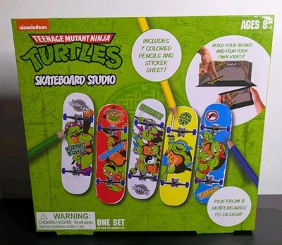 NUEVO Teenage Mutant Ninja Turtles SkateBoard Studio Lápices de Colores Hoja de Adhesivos Foto 1 de 4