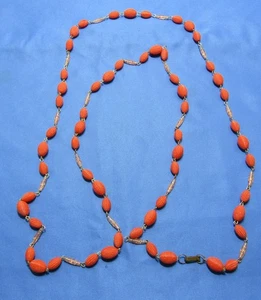 Vintage Hongkong orange strukturierte Kunststoff ovale Perlen einzelner Strang Halskette 56" Retro - Bild 1 von 3