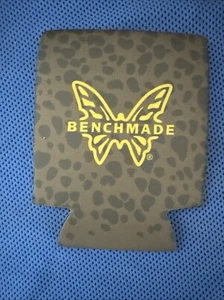 2024 Benchmade Wild Below Can Holder Cooler Soda Birra Isolatore Koozie - Foto 1 di 2