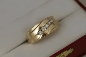 Gents 5 Diamond Wedding band 14kt Yellow Gold - Picture 1 of 9