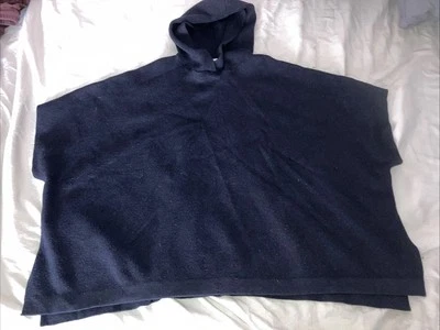 Poncho con capucha suéter negro Zara Knitwear niñas 11-12 años colección elegante Foto 1 de 4