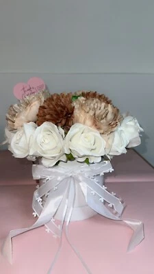 arreglos florales artificiales Foto 1 de 4