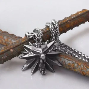 El Lobo Medallón Cosplay Fan Art Colgante de Plata con Cadena EE. UU. - Imagen 1 de 6