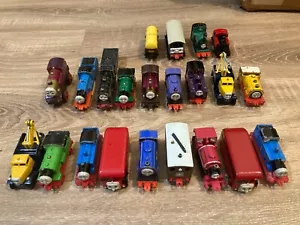 Paquete de tren ERTL 22 de Thomas The Tank Engine Friends juguete vintage niños - Imagen 1 de 2