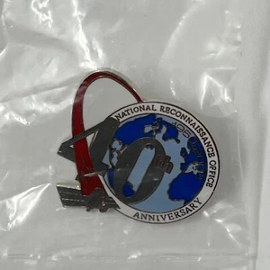 National Reconnaissance Office NRO 40th Anniversary 1" Anstecknadel versiegelt & NEU - Bild 1 von 5