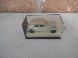 Brekina HO Scale Citroen Seden 4 Door White  #0001403 - Picture 1 of 7