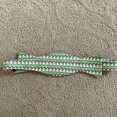 Peter Blair Lime Chartreuse Green 100% Silk Bow Tie Penguin Print Preppy Dandy - Image 1 of 4